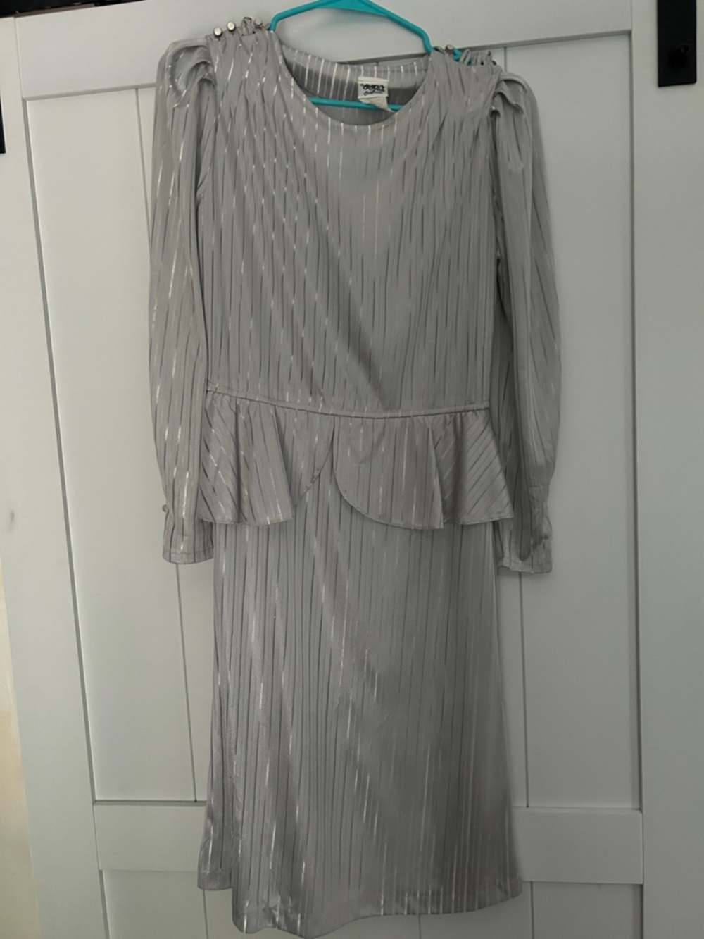 Elegant Vintage Silver-Pewter Pleated Peplum Dress